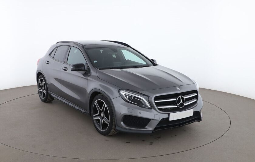 Mercedes-Benz GLA – 180 d Fascination 7G-DCT