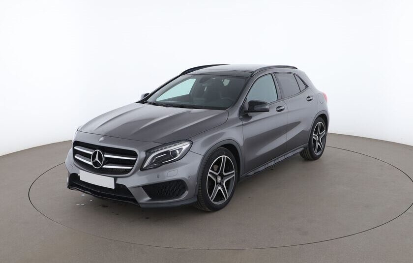 Mercedes-Benz GLA – 180 d Fascination 7G-DCT